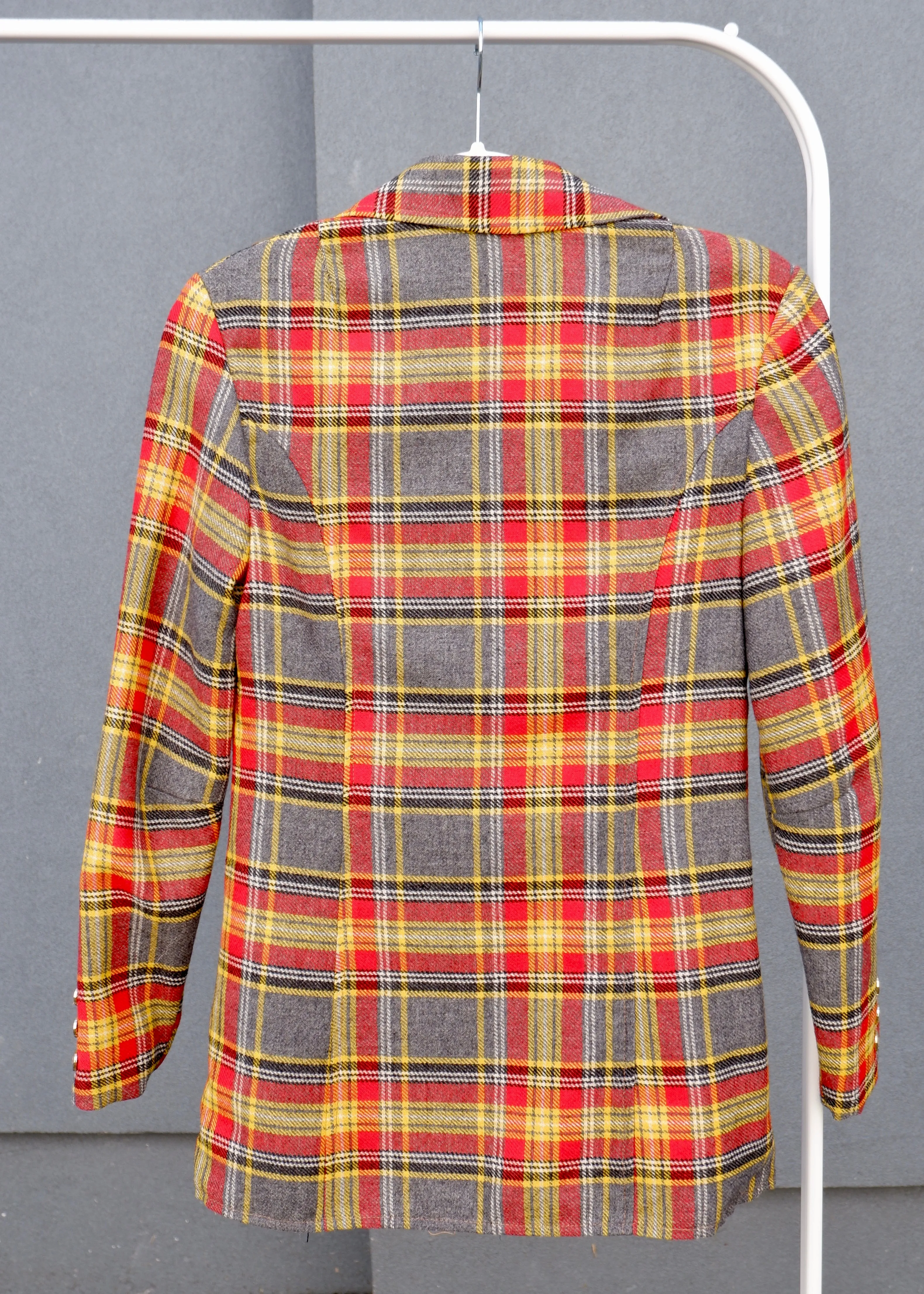 70s Plaid Single-Breasted Blazer with Oversized Lapels - XS