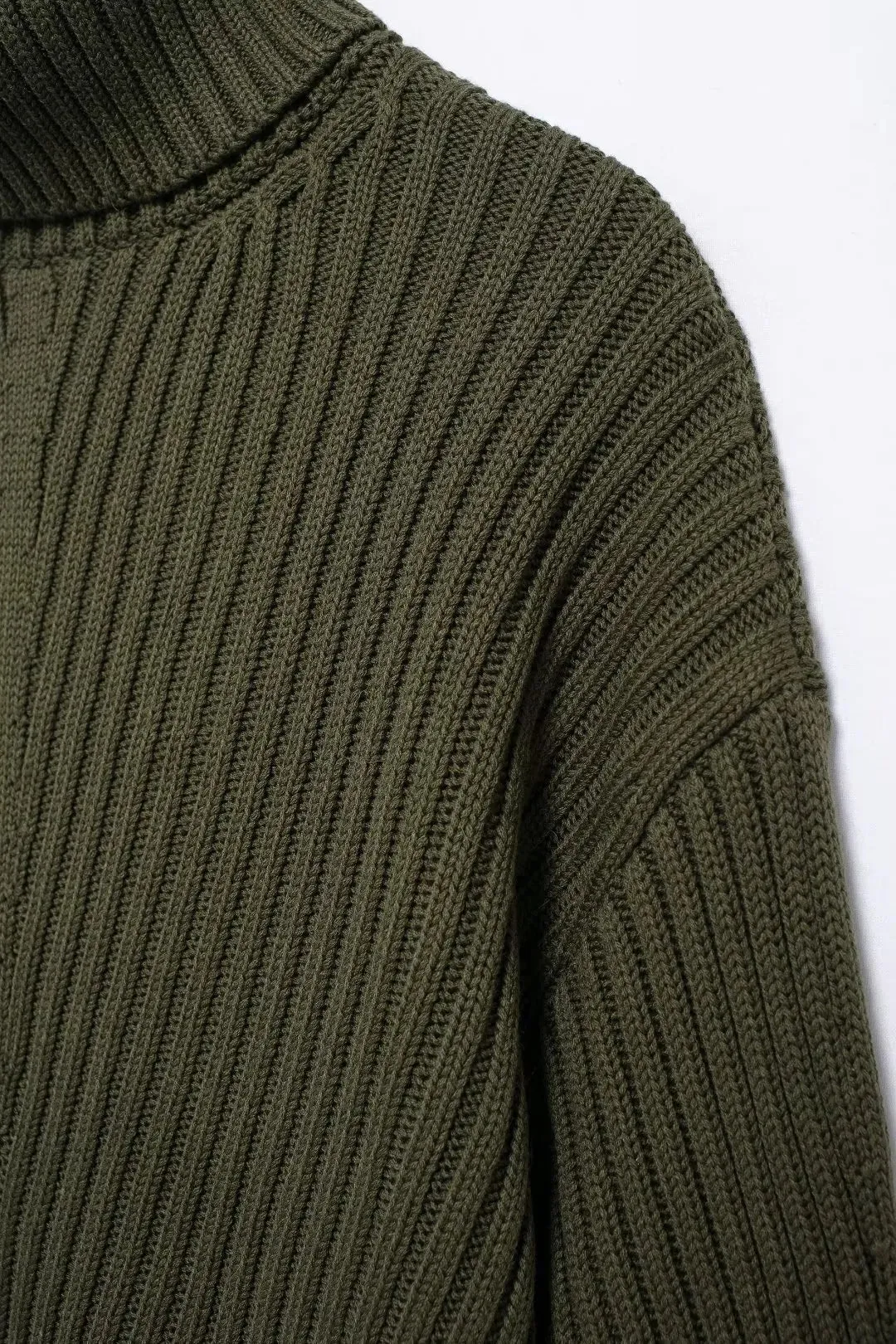 Clary Cropped Turtleneck Sweater