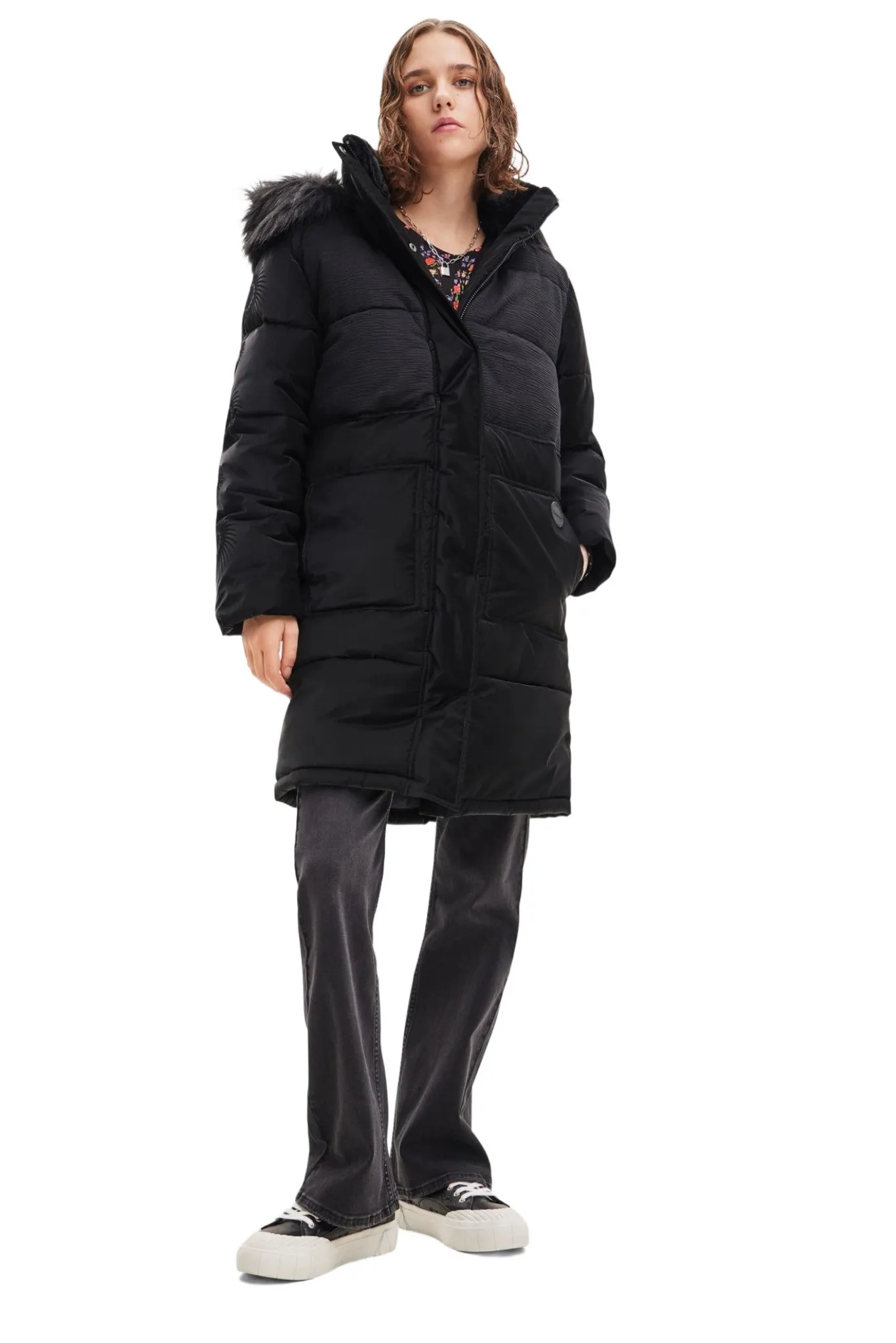 Desigual Padded Kelowna Puffer Coat with Furry Collar 23WWEW98