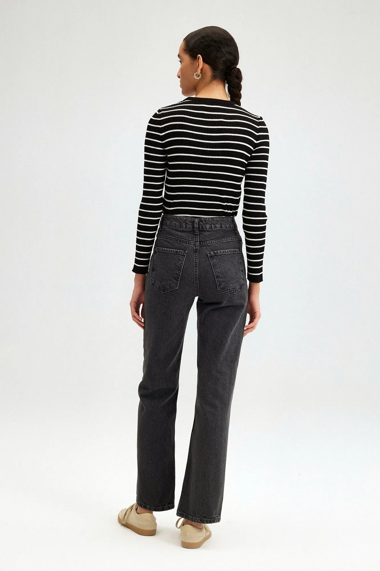 HIGH WAIST STRAIGHT FIT DENIM PANTS