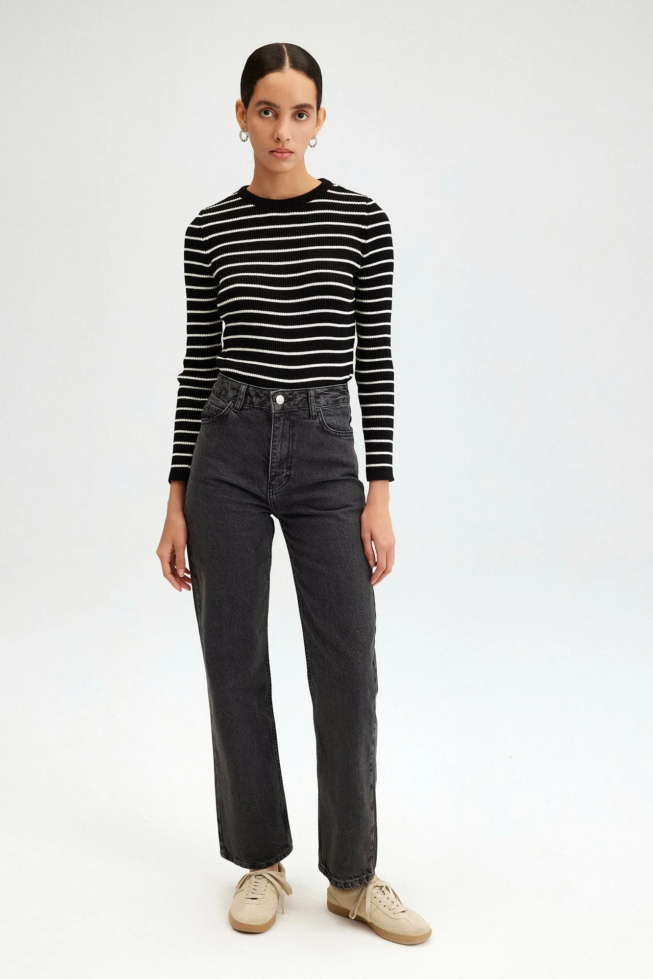 HIGH WAIST STRAIGHT FIT DENIM PANTS