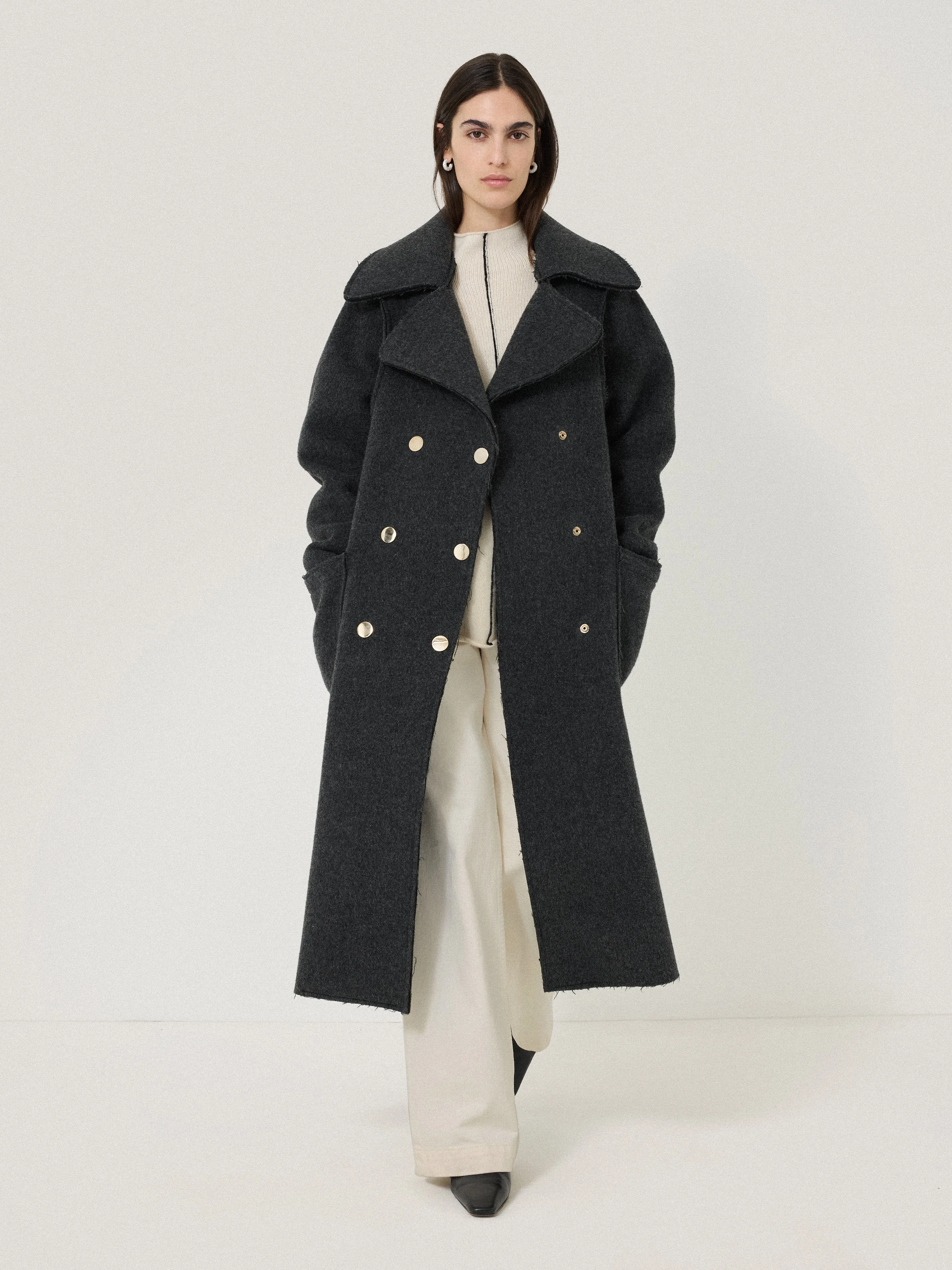 Italian Wool Raw Edge Coat | Charcoal