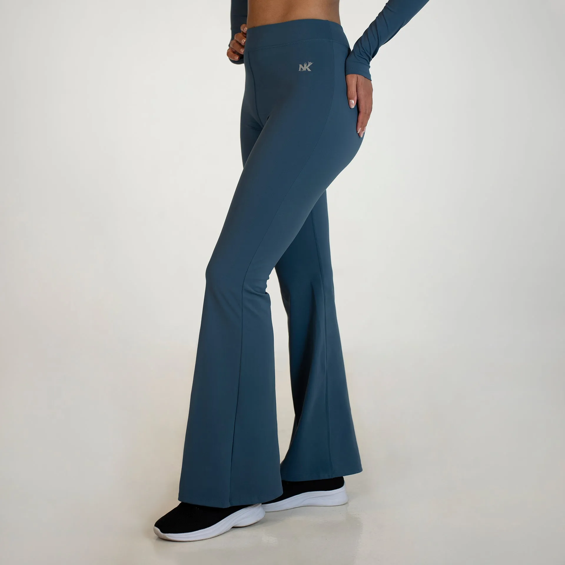 Luxebell - Bell Bottom Leggings (Blue)