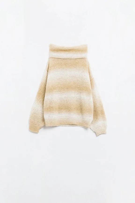 Oversized Turtleneck Comfy Sweater in Warm Neutral Tones