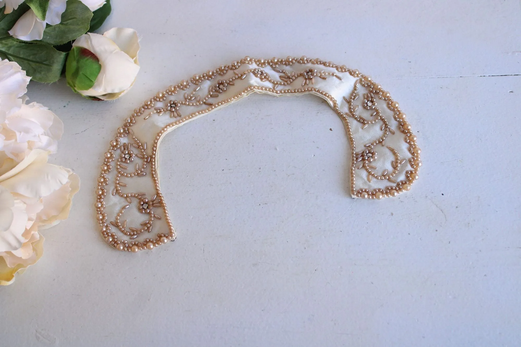 Vintage 1950s Faux Pearl Collar