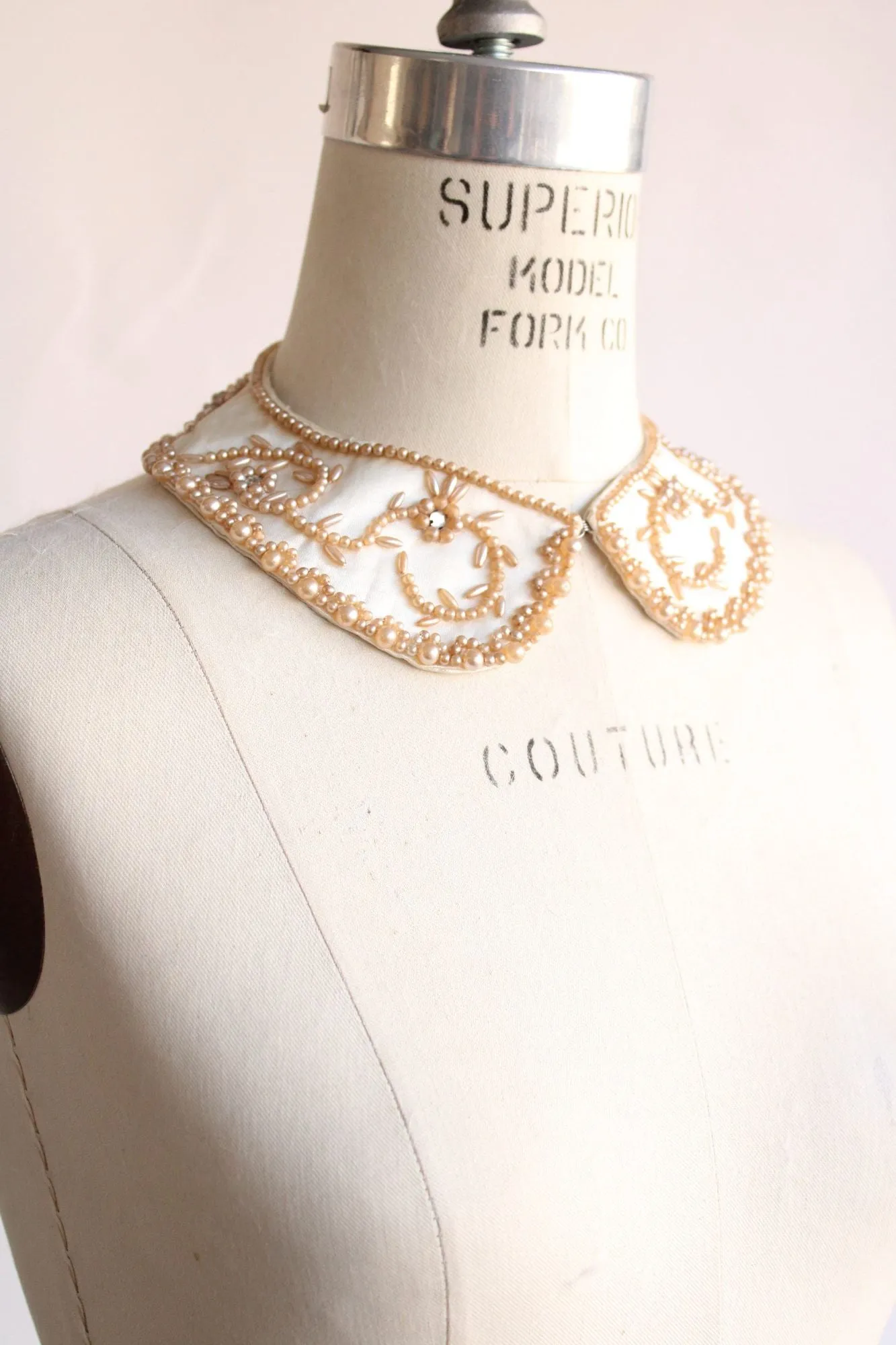 Vintage 1950s Faux Pearl Collar