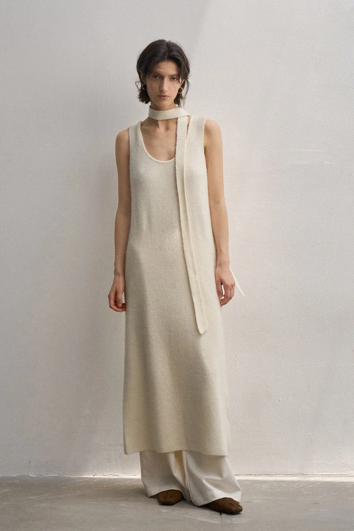 Wool containing versatile dress with a belt | 3 color